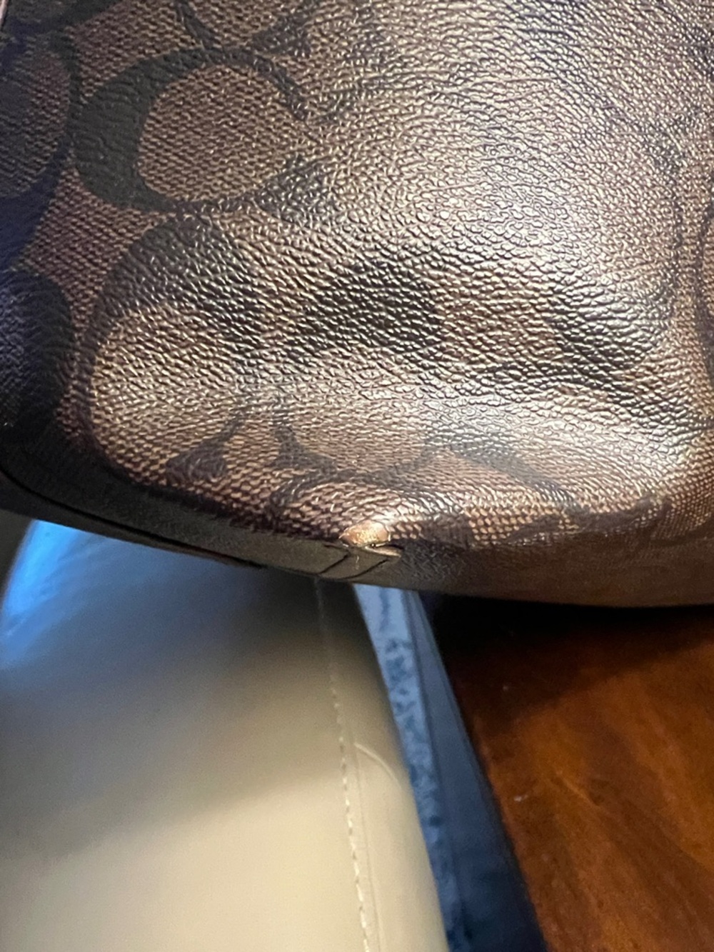 Authentic Coach Brown Signature Canvas Tote with Gold Hardware - Picture 13 of 17